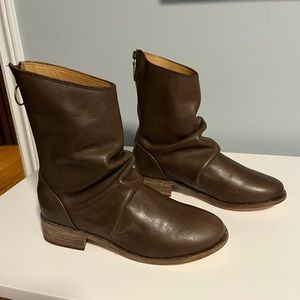 beek Ostrich boots